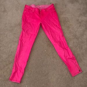 Hot Girl Pink Pants !